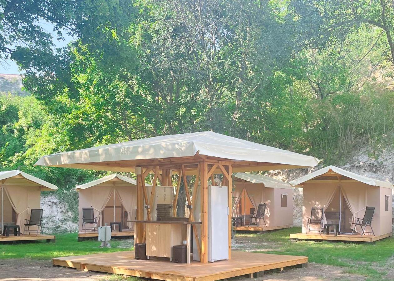 Divoto Glamping Hotel บัลชิค ภายนอก รูปภาพ