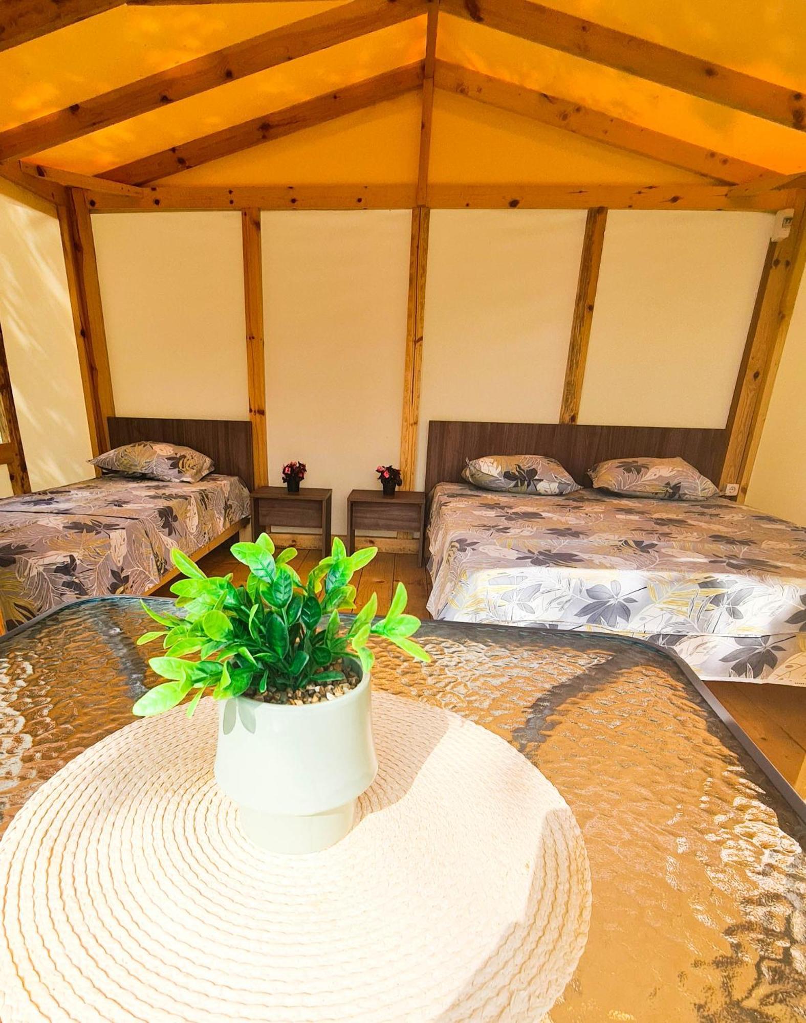 Divoto Glamping Hotel บัลชิค ภายนอก รูปภาพ