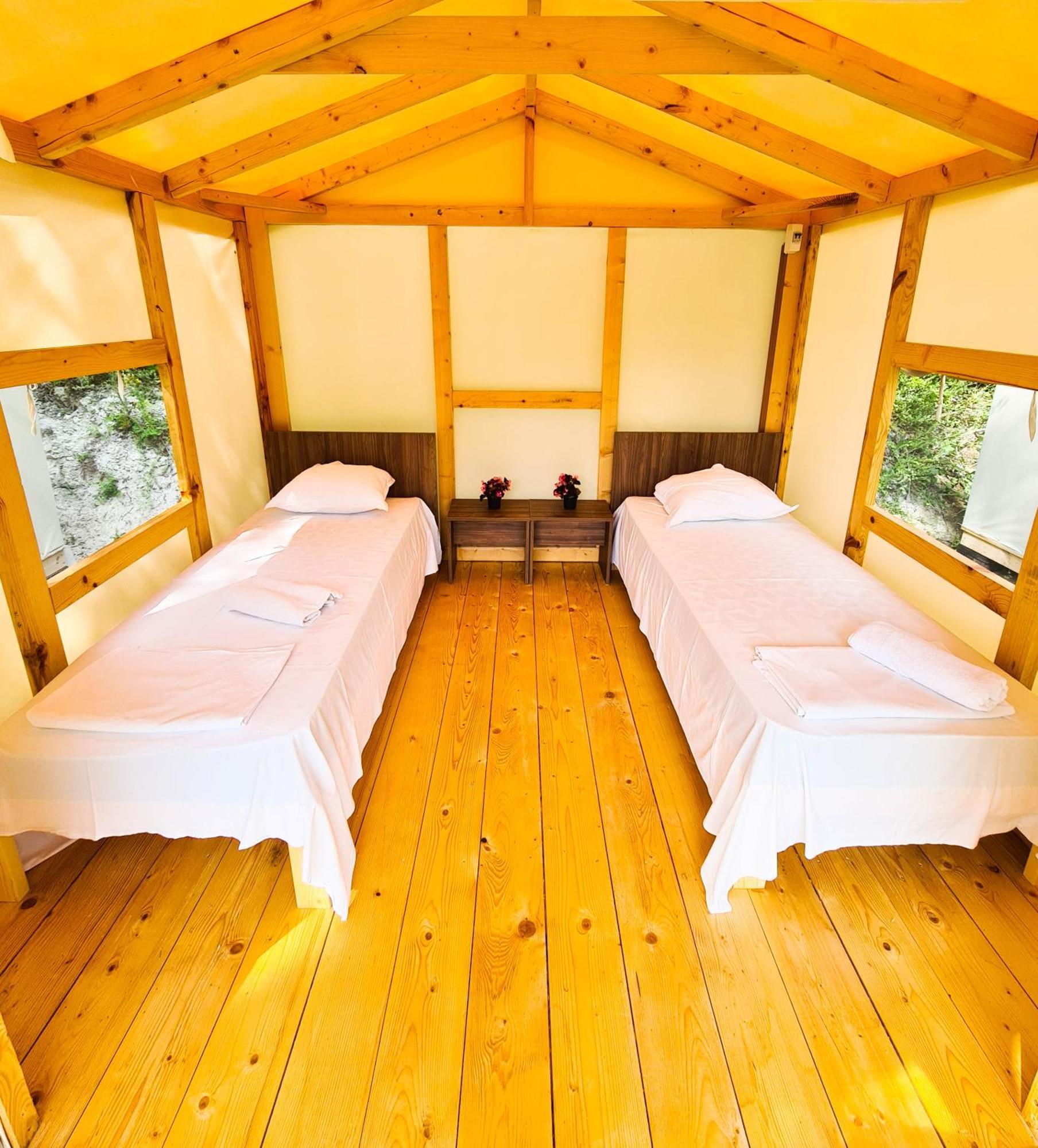 Divoto Glamping Hotel บัลชิค ภายนอก รูปภาพ